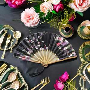 Elegante Abanico Plegable de Seda Blanca, Clásico y Tradicional, Decoración para Bodas, Hogar u Oficina, Grabado Personalizado, Artesanía Folclórica Pintada en Bambú - Product Image 4