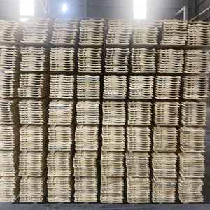 Moulures de plafond en bois de pin blanc moderne, durables, écologiques et apprêtées pour la décoration de plafonds d'hôtel - Product Image 3