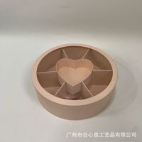 Op maat gemaakte grote ronde fruit- en bloemen geschenkdoos met venster, meerdere compartimenten, composietkarton, 'Hug Bucket'-design