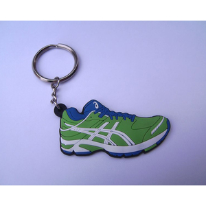 Venta al por mayor Gran oferta logotipo personalizado 2d 3D suave zapatos llavero zapatilla de deporte llavero de PVC - Product Image 5