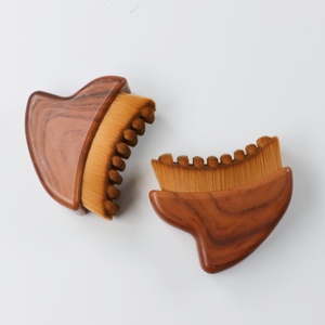 Pinceaux de contouring facial en fibres synthétiques avec manche imitation bois pour le modelage et le <span class=keywords><strong>massage</strong></span> du <span class=keywords><strong>visage</strong></span> – Vente en gros usine - Product Image 4