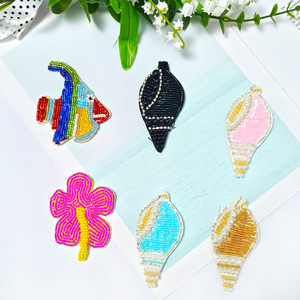 New Arrival Handmade Cá Biển Nail Flower <span class=keywords><strong>Sequin</strong></span> <span class=keywords><strong>Sequin</strong></span> Sew-On Đính Cho Buổi Tối Ăn Mặc Trang Trí Hạt Nhựa Nhựa Sew-On - Product Image 2