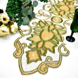 Chemin de table en tissu artisanal, durable, léger, de luxe, écologique, forme personnalisée, design classique, vert et or, napperons et sous-plats - Product Image 1