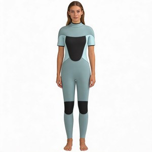 Muta subacquea da donna 3mm con maniche corte e gambe lunghe, con cerniera posteriore e pannelli antivento - Product Image 1