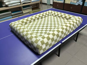 Lits <span class=keywords><strong>pour</strong></span> chiens en mousse à mémoire de forme orthopédique de luxe avec logo personnalisé, vente en <span class=keywords><strong>gros</strong></span> de coussins <span class=keywords><strong>pour</strong></span> chiens, housse amovible lavable et imperméable - Product Image 5