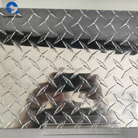 Tôle d'aluminium gaufrée à cinq barres 3003 H22 3105 H114, plaque antidérapante diamantée 3003 pour sol de bus