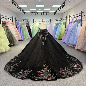 ชุดเดรสงาน Quinceanera สีดำประดับกลิตเตอร์และไข่มุก พร้อมโบว์ รุ่น Dy6804-1 - Product Image 4