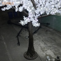 Anpassbarer IP65 Hochwertiger Innen-Weihnachtsdekor Wasserdichter Großer Künstlicher Roter Ahorn-Baum für den Außenbereich