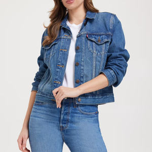 Chaqueta Vaquera Artesanal con Detalles Bordados a Mano, Corte Ligeramente Holgado, Diseñada para Mujeres con Estilo Personal y Exprimido - Product Image 5