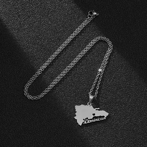 Collana pendente con cuore in acciaio inossidabile alla moda con mappa della repubblica dominicana gioielli di moda incentrati sul paese del Nord America - Product Image 5