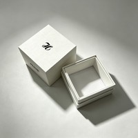 Emballage de luxe en carton rigide écologique personnalisé avec logo imprimé en feuille d'or quadricolore pour bijoux ou bougies
