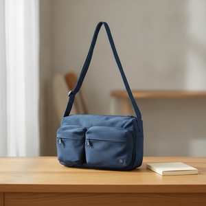 Sac bandoulière unisexe imperméable à carreaux avec fermeture éclair, deux poches avant, léger, 7L, sac messager, minimaliste, décontracté - Product Image 5