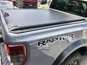 Couvercle de rouleau de tonneau rétractable manuel pour Chevy <span class=keywords><strong>silverado</strong></span> 6.6 pieds long lit étanche anti-rouille couvercle dur en aluminium - Product Image 5