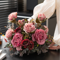 Vente en gros de compositions florales artificielles de luxe, roses et lys pré-arrangées, centre de table pour mariage, Noël, décoration de salle à manger