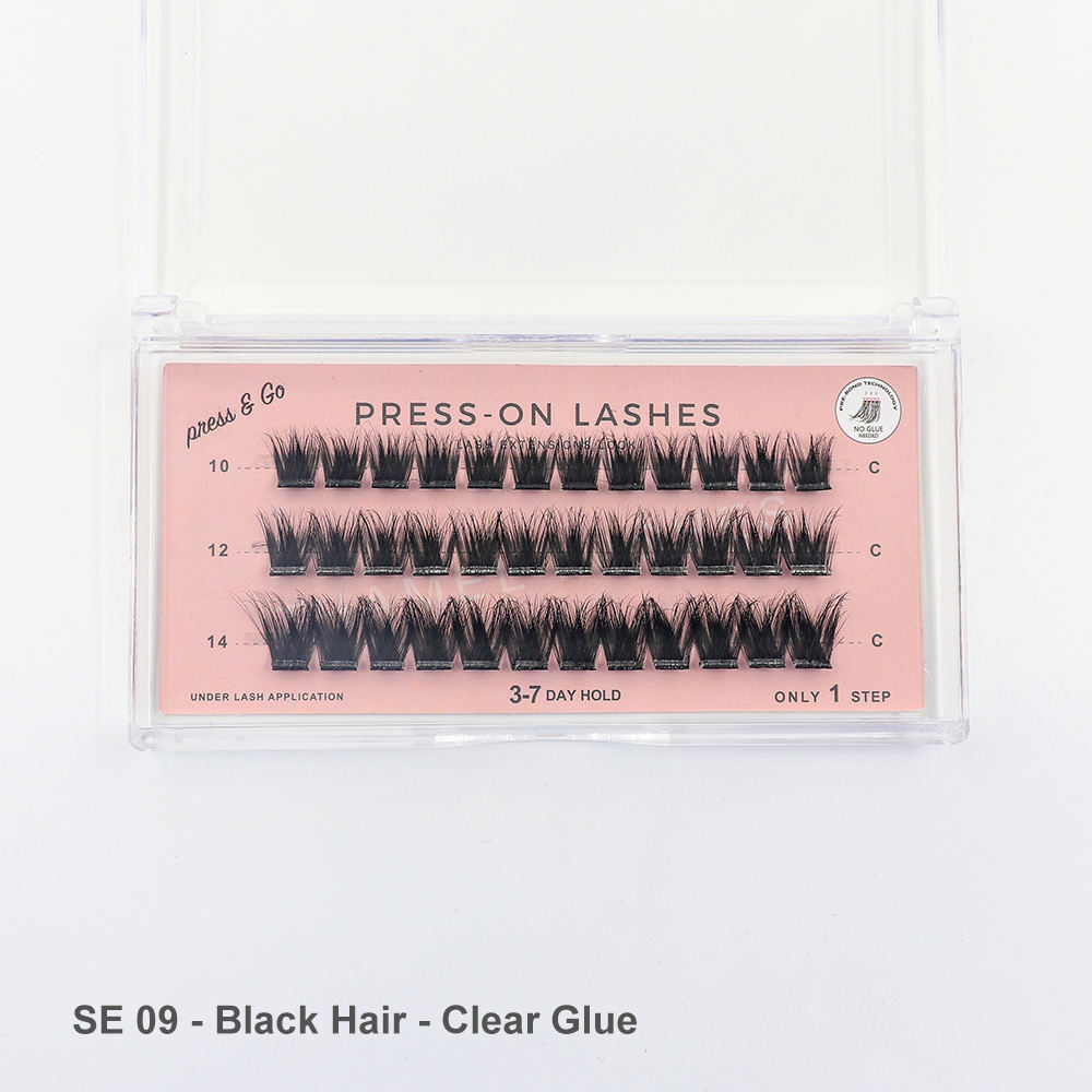 3 Line - SE 09-Cheveux Noirs-Colle Claire
