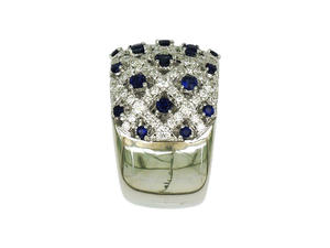 แหวนทองคำขาว 18K ประดับไพลินและเพชรแบบฝังเต็มวง ดีไซน์หรูหราสำหรับผู้หญิง - Product Image 2