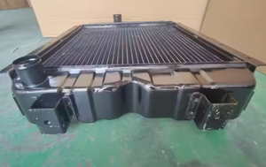 Nuovo serbatoio di <span class=keywords><strong>acqua</strong></span> del radiatore di rame di alta qualità per il trattore <span class=keywords><strong>FIAT</strong></span> MT OEM numero di parte 4981428 - Product Image 2