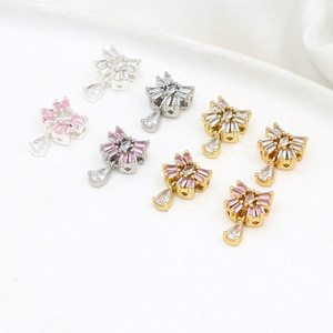 Breloques en cristal en forme de fleur avec pendentif en forme de larme pour la fabrication de bijoux DIY, perles multi-trous plaquées or et argent 14 carats - Product Image 4