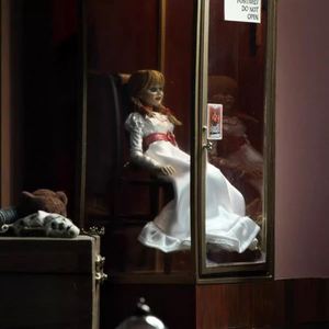 Figura de Acción de la Serie Conjuring Universe, Modelo Muñeca Annabel, Figura de Resina 3D Personalizada OEM, Juguete de Dibujos Animados para Decoración de Caja ANBR - Product Image 5