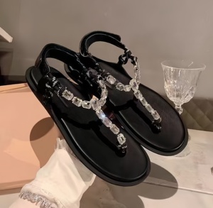Sandalias MIU con Cuentas y Nudos para Mujer - Verano 2026 - Suela Plana con Tiras Traseras - Sandalias en Forma de X - Zapatos de Playa Versátiles - Product Image 3