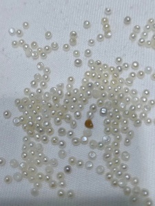 Perla allentata della natura di 1.8-2mm, perla d'acqua dolce della natura di forma del bottone senza foro, mini perla della natura più piccola - Product Image 3