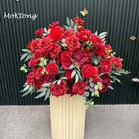 Centres de table de mariage MoKtong : Exquises boules de fleurs en soie (rose et gypsophile rouge) de 80 cm pour événements en extérieur