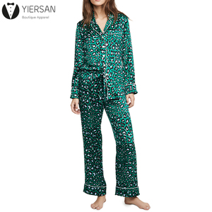 <span class=keywords><strong>Pigiama</strong></span> da donna con stampa leopardata personalizzata a maniche lunghe - Product Image 1