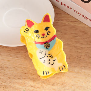 مشابك الأسيتات المخصصة ، ثروة صينية على الطراز الحديث ، قطة محظوظة ذهبية صفراء مخصصة - Product Image 1