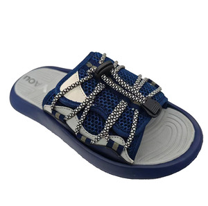 YAOLI fábrica más nuevos diseños de moda suelas gruesas textil superior al aire libre zapatillas deslizantes para hombres - Product Image 1