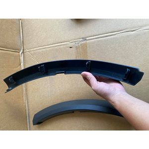 52113/52112-0K270 75602/75601-0K051 75605/75606-0K050 52707/52706-0K040 Guardabarros ampliado para automóvil <span class=keywords><strong>Fortuner</strong></span> 2016-2024 - Product Image 3
