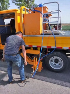 Vehicle <b>Mounted</b> Cold <b>Spray</b> Road Marking Machine, Driving Thermoplastic Line Marker for Parking Lot Construction - Product Image 5
