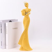 Redeco - Jarra de Agua Vintage con Figura de Dama Africana en Resina, Adorno Floral Dorado de Terciopelo, Decoración para el Hogar, Regalo, Logotipo Personalizado al por Mayor