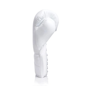 UNIQUE GYM WEAR Guantes de Boxeo Profesionales de Cuero de 16 oz, Transpirables, Ligeros, de Dedo Completo, Ajustables con Correa para Entrenamiento - Product Image 2