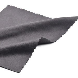 Panno in <span class=keywords><strong>microfibra</strong></span> spazzolato su entrambi i lati con logo personalizzato in rilievo per la pulizia di schermi, fotocamere, lenti, orologi e occhiali, disponibile anche in seta - Product Image 4