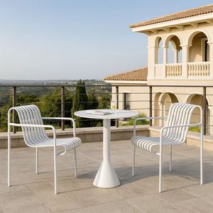 Nouvelle Arrivée Chaises Minimalistes d'Extérieur Canapé <span class=keywords><strong>de</strong></span> <span class=keywords><strong>Jardin</strong></span> Mobilier Métallique Léger Chaises Empilables pour Terrasse Zone Commerciale Patio - Product Image 1