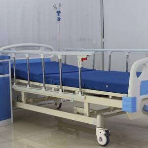 Camas de Hospital de ABS al por Mayor con Manivela Manual, Respaldos Metálicos con Certificación ISO para el Cuidado de Ancianos en Residencias de Ancianos - Product Image 4