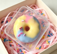 Jouet anti-stress mignon en forme de beignet croustillant à presser pour soulager l'anxiété et décorer le bureau