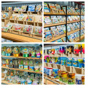 Globo di Neve in Resina Dipinto a Mano con Tema Angeli e Forme Animali, Souvenir di Viaggio Decorativo Egitto - Product Image 4