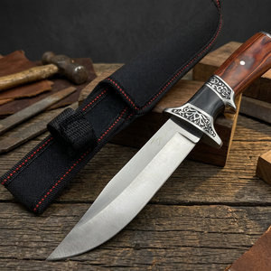 Cuchillo de Caza Ruso Thewizcrafts de Acero Inoxidable con Mango de Madera, Hoja Fija Táctica para Exteriores con Punta Caída de 19 cm - Product Image 5