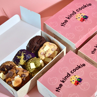 Boîte à pâtisserie pliable en carton pour biscuits et pâtisseries, avec logo personnalisé sur mesure pour biscuits sucrés.