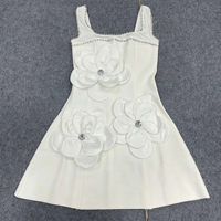 Robe Mini Bandage Chic pour Femme, Col Carré, Sans Manches, Ornée de Strass Floraux Exquis, Coupe Trapèze, Idéale pour Cocktails et Fêtes d'Anniversaire
