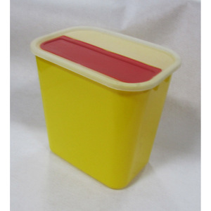 Medical Waste <b>Bin</b> 15L <b>Square</b> Flip Lid Storage Bucket Indoor Use Pp Material - Product Image 1