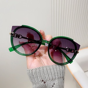 Gafas de Sol de celebridad en línea para mujer Street Beat TIDE discoteca gafas de sol de playa a prueba de rayos UV verano personalidad moda cara pequeña - Product Image 2