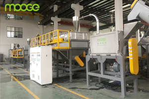 Lavadora de botellas de 5 galones marca Mooge | Línea de limpieza y reciclaje de residuos plásticos - Product Image 2