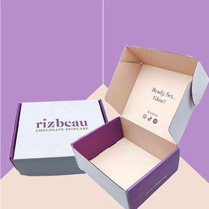 Caja <span class=keywords><strong>de</strong></span> envío con impresión <span class=keywords><strong>de</strong></span> logotipo al por mayor, caja <span class=keywords><strong>de</strong></span> <span class=keywords><strong>correo</strong></span> electrónico <span class=keywords><strong>de</strong></span> embalaje <span class=keywords><strong>de</strong></span> ropa <span class=keywords><strong>de</strong></span> regalo respetuosa con el medio ambiente con logotipo - Product Image 1