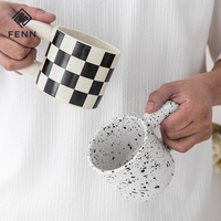 FENN Mug en Céramique à Poignée Ronde et Large, Style Unique et Simple, Motif Éclaboussures d'Encre, Tendance Esthétique Nordique