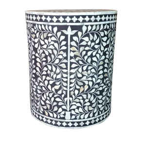 Mesa auxiliar de madera con incrustaciones de resina de Color blanco y negro de diseñador europeo para decoración de hogar y oficina, mesa auxiliar a la venta - Product Image 3