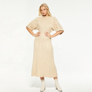 Nuovo <span class=keywords><strong>Abito</strong></span> <span class=keywords><strong>Lungo</strong></span> a Maglia con Mezze Maniche in Maglia a Trecce Caldo Color Kaki Autunno-Inverno 2025 - Product Image 4