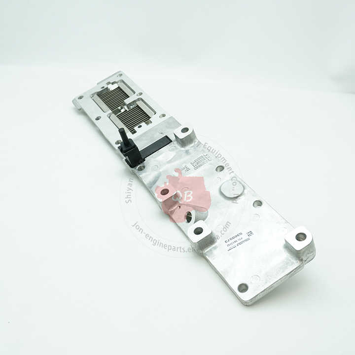 Truck Diesel Cummins ISB6.7 Engine Parts Intake Manifold Cover 