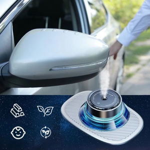 Diffuseur d'arômes pour voiture, pulvérisation intelligente, alimentation USB, alliage d'aluminium, parfum longue durée, montage sur tableau de bord, luxe moderne, double usage, anti-moustiques - Product Image 1